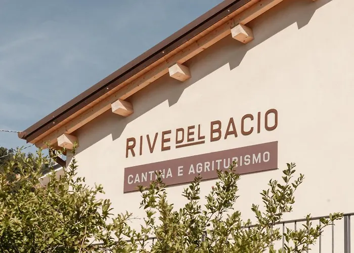 مزرعة للإقامة Rive Del Bacio - La Dimora فالدوبياديني